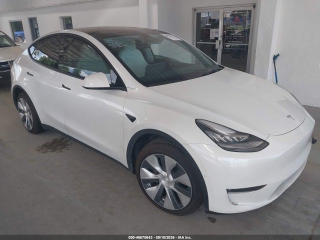 46070643 :رقم المزاد ، 5YJYGDEDXMF109168 vin ، 2021 Tesla Model Y Standard Range Rear-wheel Drive مزاد بيع