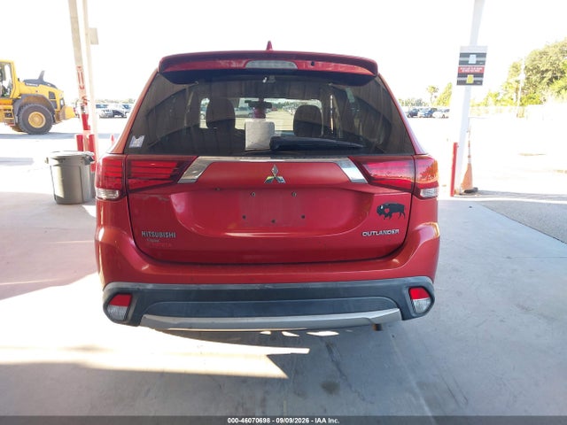 2018 Mitsubishi Outlander Es მანქანა იყიდება აუქციონზე, vin: JA4AD2A34JZ034785, აუქციონის ნომერი: 46070698