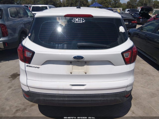 Продажа на аукционе авто 2019 Ford Escape S, vin: 1FMCU0F7XKUA34301, номер лота: 46070714
