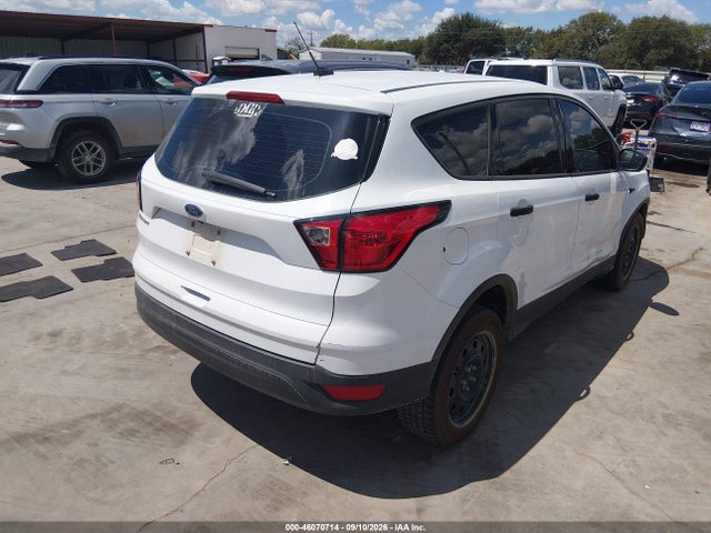 Продажа на аукционе авто 2019 Ford Escape S, vin: 1FMCU0F7XKUA34301, номер лота: 46070714