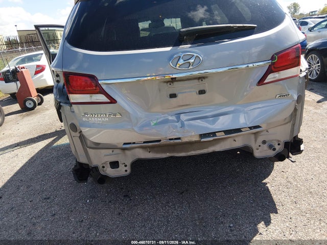 46070731 :رقم المزاد ، KM8SMDHF3HU231178 vin ، 2017 Hyundai Santa Fe Se مزاد بيع