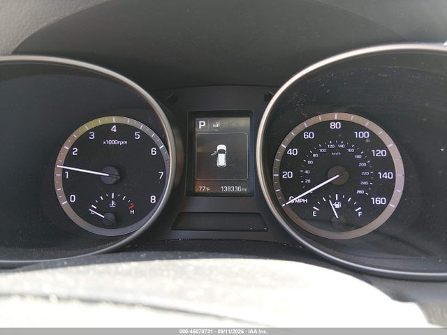 46070731 :رقم المزاد ، KM8SMDHF3HU231178 vin ، 2017 Hyundai Santa Fe Se مزاد بيع