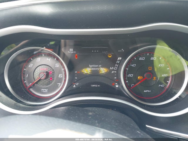 46070766 :رقم المزاد ، 2C3CDXHGXJH155944 vin ، 2018 Dodge Charger Sxt Plus Rwd مزاد بيع