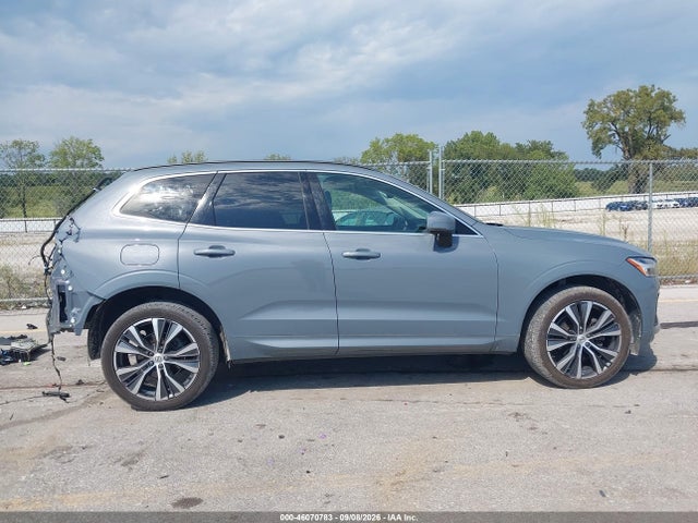 46070783 :رقم المزاد ، YV4L12RK9N1986881 vin ، 2022 Volvo Xc60 B5 Momentum مزاد بيع