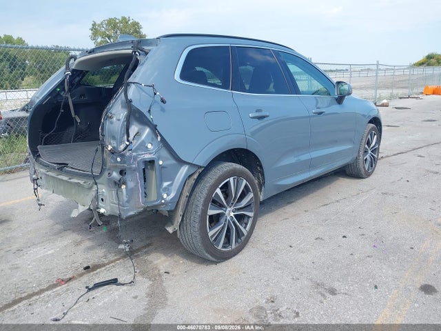 46070783 :رقم المزاد ، YV4L12RK9N1986881 vin ، 2022 Volvo Xc60 B5 Momentum مزاد بيع