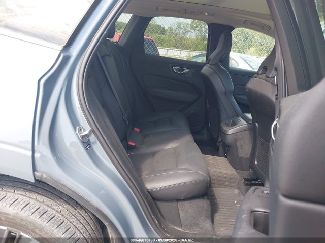 46070783 :رقم المزاد ، YV4L12RK9N1986881 vin ، 2022 Volvo Xc60 B5 Momentum مزاد بيع