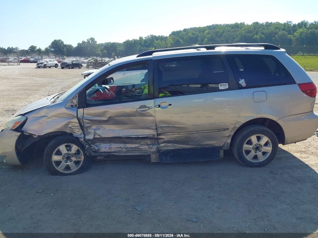 Продажа на аукционе авто 2004 Toyota Sienna Le, vin: 5TDZA23C94S164808, номер лота: 46070888
