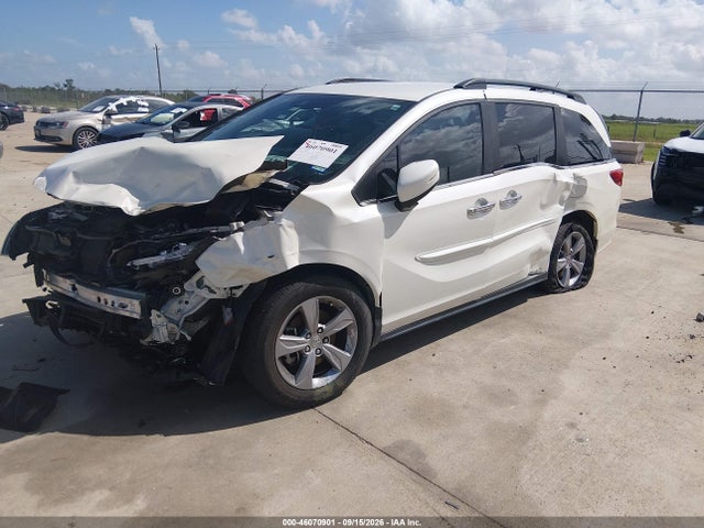 Honda ODYSSEY EX 2018 5FNRL6H54JB090435 Image 2