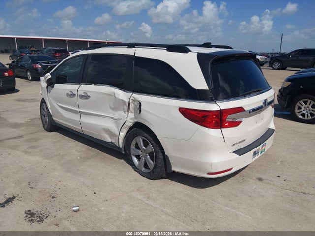 Honda ODYSSEY EX 2018 5FNRL6H54JB090435 Image 3