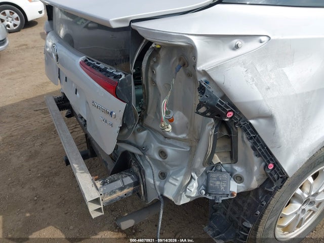 JTDL9RFU0K3011289 Toyota PRIUS XLE
