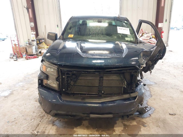 Продажа на аукционе авто 2021 Chevrolet Silverado 1500 Custom, vin: 1GCUYBEF8MZ381164, номер лота: 46070923