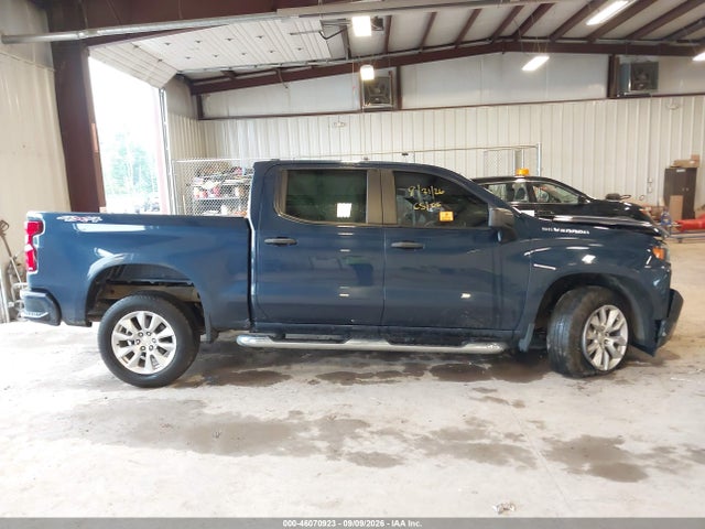 Продажа на аукционе авто 2021 Chevrolet Silverado 1500 Custom, vin: 1GCUYBEF8MZ381164, номер лота: 46070923