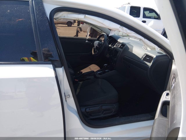 2016 Volkswagen Jetta 1.4t S მანქანა იყიდება აუქციონზე, vin: 3VW267AJ9GM297961, აუქციონის ნომერი: 46070966