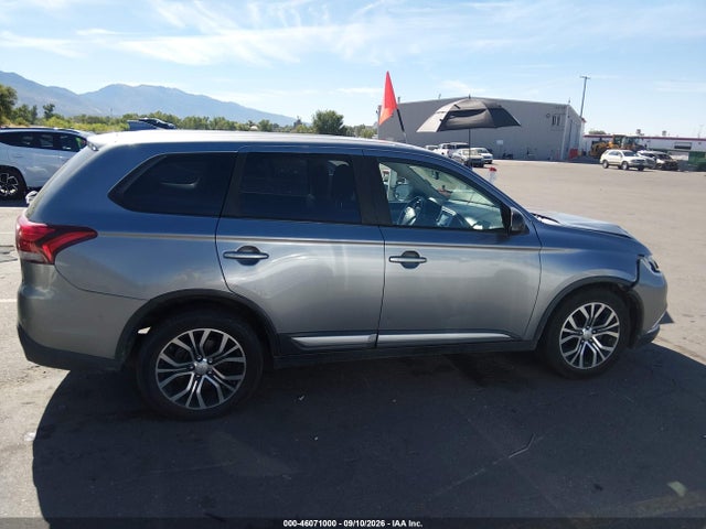 2017 Mitsubishi Outlander Es მანქანა იყიდება აუქციონზე, vin: JA4AZ2A33HZ017634, აუქციონის ნომერი: 46071000