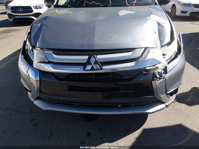 2017 Mitsubishi Outlander Es მანქანა იყიდება აუქციონზე, vin: JA4AZ2A33HZ017634, აუქციონის ნომერი: 46071000