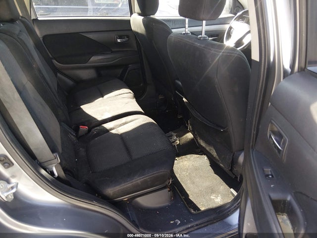 2017 Mitsubishi Outlander Es მანქანა იყიდება აუქციონზე, vin: JA4AZ2A33HZ017634, აუქციონის ნომერი: 46071000