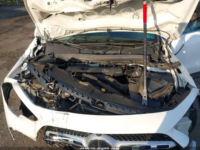 46071040 :رقم المزاد ، W1N4N4HB6NJ350954 vin ، 2022 Mercedes-benz Gla 250 4matic مزاد بيع