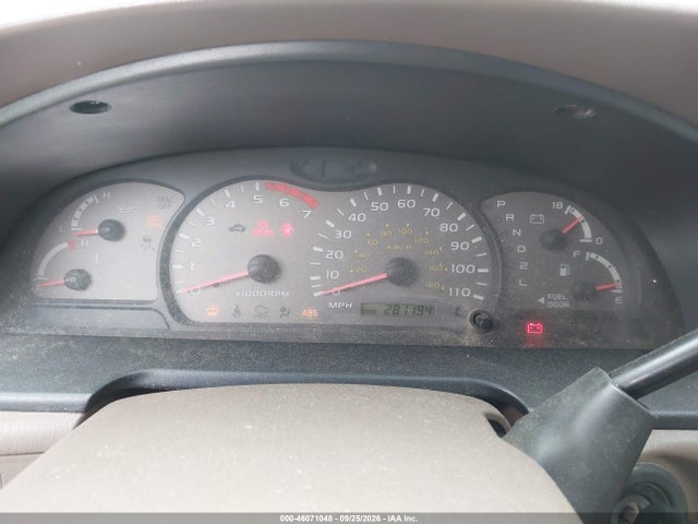 46071048 :رقم المزاد ، 5TDZT38A72S122108 vin ، 2002 Toyota Sequoia Limited V8 مزاد بيع