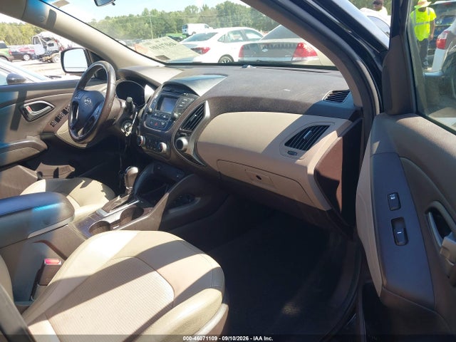 Продажа на аукционе авто 2015 Hyundai Tucson Se, vin: KM8JUCAG9FU091367, номер лота: 46071109