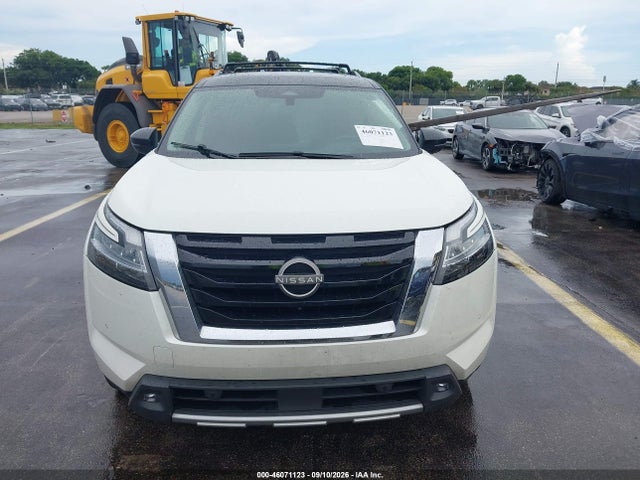 2022 Nissan Pathfinder Platinum 2wd მანქანა იყიდება აუქციონზე, vin: 5N1DR3DH1NC234688, აუქციონის ნომერი: 46071123
