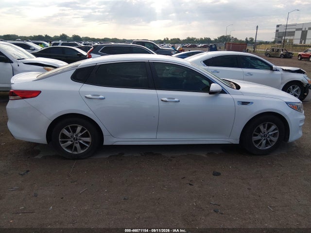 2018 Kia Optima Lx მანქანა იყიდება აუქციონზე, vin: 5XXGT4L31JG222548, აუქციონის ნომერი: 46071154