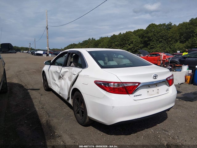 Продажа на аукционе авто 2015 Toyota Camry Le, vin: 4T4BF1FK4FR452073, номер лота: 46071174