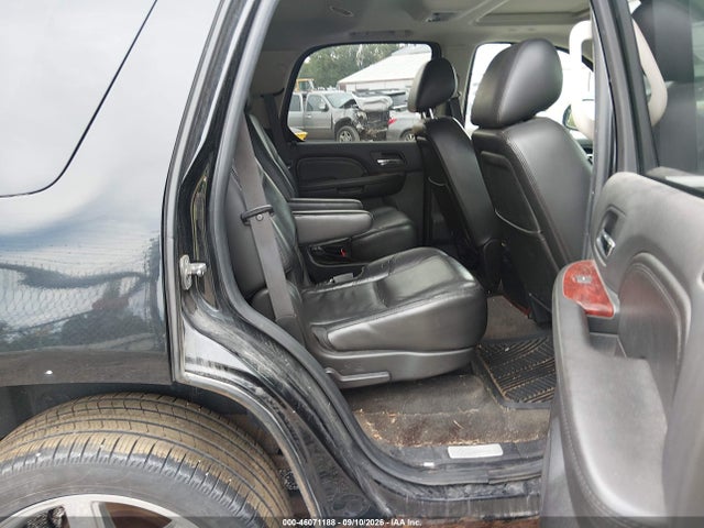 Продажа на аукционе авто 2010 Cadillac Escalade Luxury, vin: 1GYUKBEF2AR157671, номер лота: 46071188