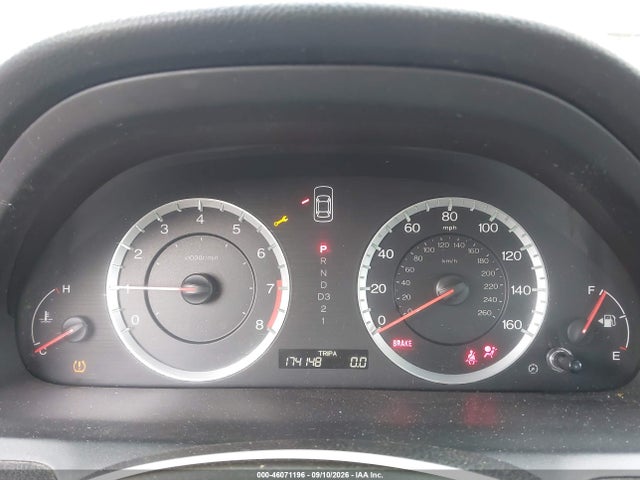 46071196 :رقم المزاد ، 1HGCS2B83AA002084 vin ، 2010 Honda Accord 3.5 Ex-l مزاد بيع
