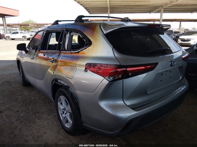 Toyota Highlander Hybrid Le 2022 5TDBBRCH6NS562031 Image 3