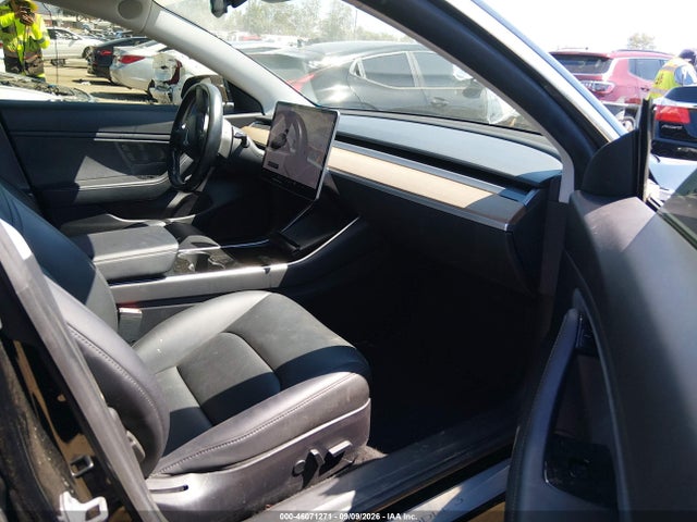 Продаж на аукціоні авто 2019 Tesla Model 3 Long Range/mid Range/standard Range/standard Range Plus, vin: 5YJ3E1EAXKF394584, номер лоту: 46071271