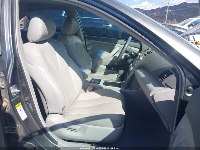 46071279 :رقم المزاد ، 4T4BE46KX9R092235 vin ، 2009 Toyota Camry Le مزاد بيع