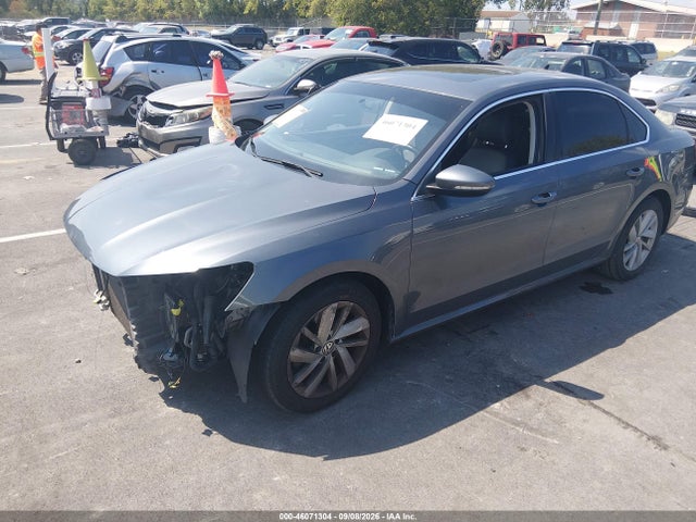 Volkswagen Passat 2.0t Se 2018 1VWBA7A33JC042263 Image 2