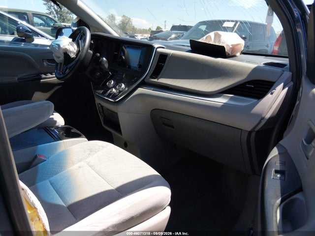 Aukcja sprzedaży 2015 Toyota Sienna Le 8 Passenger, vin: 5TDKK3DC4FS546704, numer aukcji: 46071318
