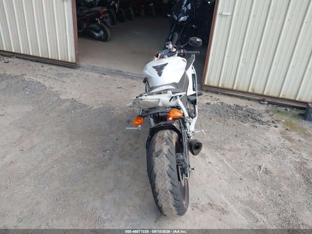 Продаж на аукціоні авто 2010 Yamaha Yzfr6, vin: JYARJ16E1AA020746, номер лоту: 46071328
