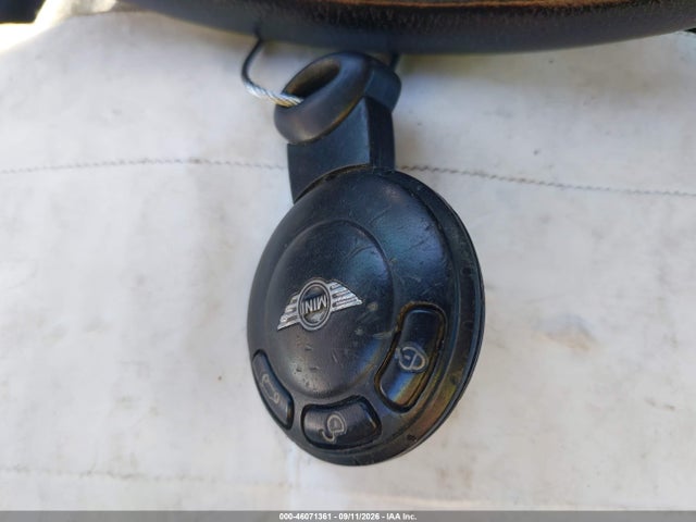 46071361 :رقم المزاد ، WMWSV3C58BTY12258 vin ، 2011 Mini Cooper S مزاد بيع