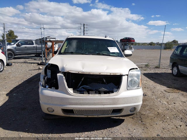 Продажа на аукционе авто 2014 Gmc Yukon Xl 1500 Denali, vin: 1GKS2MEF1ER136121, номер лота: 46071412