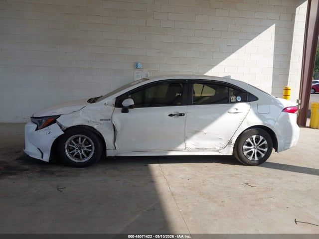 JTDEBRBE2LJ028877 Toyota Corolla Hybrid Le