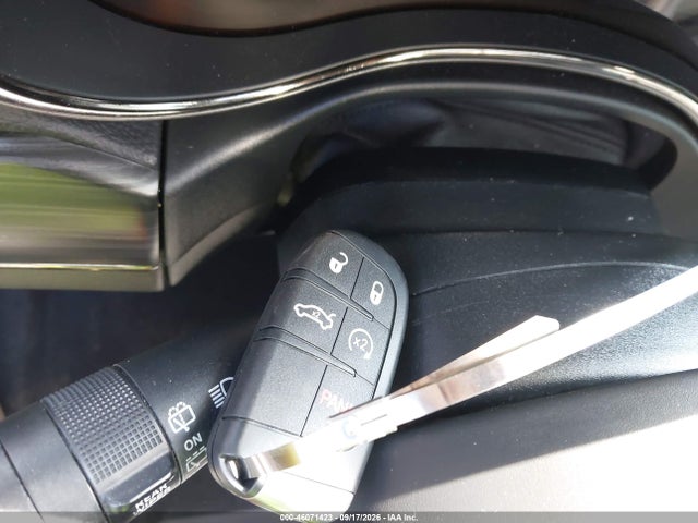 46071423 :رقم المزاد ، 1C4RJEBG0LC102347 vin ، 2020 Jeep Grand Cherokee Limited X 4x2 مزاد بيع
