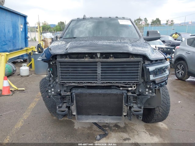 3C6UR5FL2NG371399 RAM 2500 Laramie 4x4 6&#039;4 Box