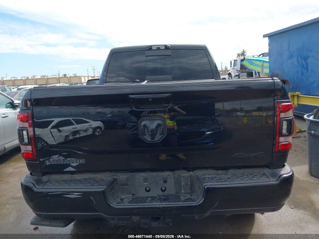 3C6UR5FL2NG371399 RAM 2500 Laramie 4x4 6&#039;4 Box