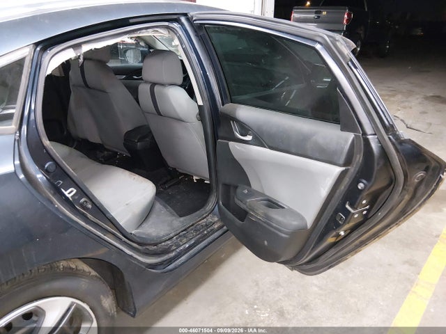 46071504 :رقم المزاد ، 19XFC2F63KE050166 vin ، 2019 Honda Civic Lx مزاد بيع