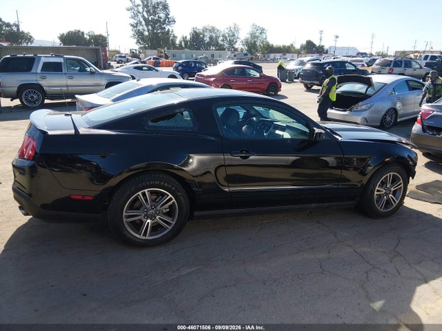 46071506 :رقم المزاد ، 1ZVBP8AM9C5252953 vin ، 2012 Ford Mustang V6 Premium مزاد بيع