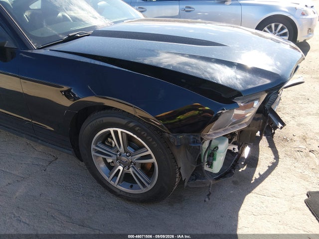 46071506 :رقم المزاد ، 1ZVBP8AM9C5252953 vin ، 2012 Ford Mustang V6 Premium مزاد بيع