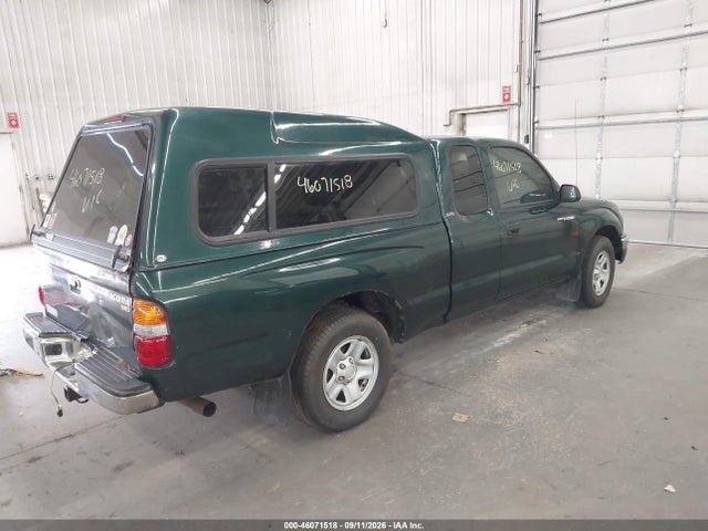 2001 Toyota Tacoma მანქანა იყიდება აუქციონზე, vin: 5TEVL52N21Z811271, აუქციონის ნომერი: 46071518