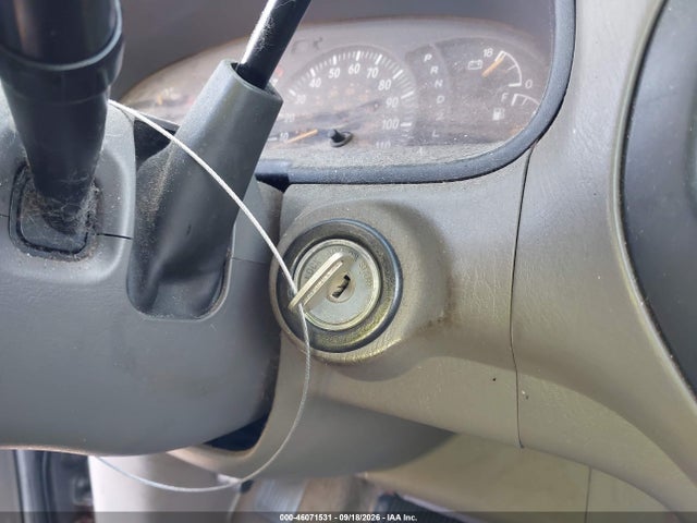 46071531 :رقم المزاد ، 5TBBT441X1S153793 vin ، 2001 Toyota Tundra Sr5 V8 مزاد بيع