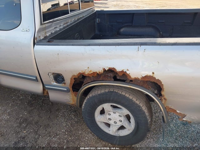 46071531 :رقم المزاد ، 5TBBT441X1S153793 vin ، 2001 Toyota Tundra Sr5 V8 مزاد بيع