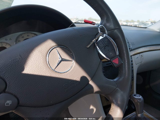 46071609 :رقم المزاد ، WDBUF56X97B070403 vin ، 2007 Mercedes-benz E 350 مزاد بيع