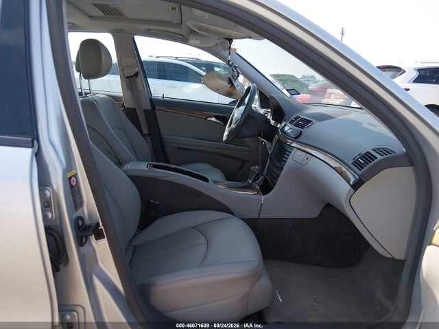 46071609 :رقم المزاد ، WDBUF56X97B070403 vin ، 2007 Mercedes-benz E 350 مزاد بيع