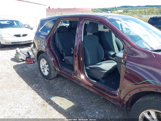2019 Kia Sorento 2.4l Lx მანქანა იყიდება აუქციონზე, vin: 5XYPG4A37KG561142, აუქციონის ნომერი: 46071669