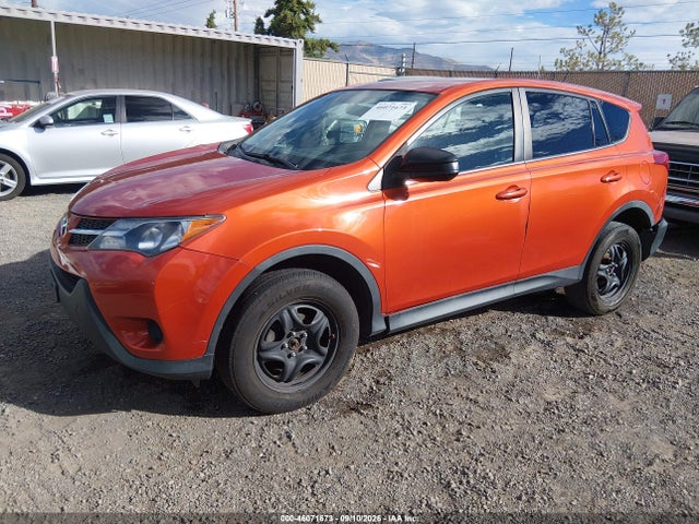 2T3BFREV7FW241655 Toyota RAV4 LE